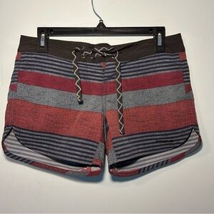 Patagonia Fitz Stripe Texture: Kiln Pink Wavefarer Boardshorts Size 2